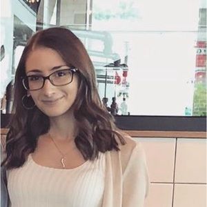 Meet your Posher, Joanna